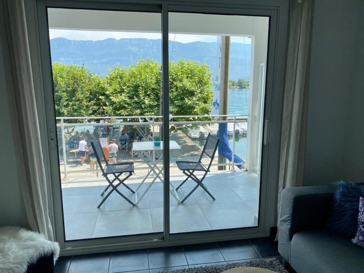 Pieds Dans L'Eau Au Lac Du Bourget لو بورْجيه دو لاك المظهر الخارجي الصورة